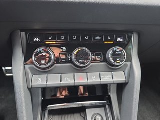 Skoda Karoq Sportline 2,0TSI DSG AHK/4*J.Gar/Navi/Matrix   ** - bilder 23