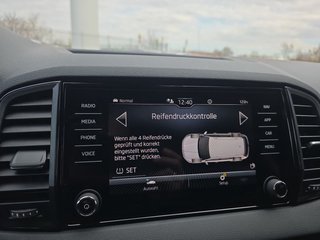 Skoda Karoq Sportline 2,0TSI DSG AHK/4*J.Gar/Navi/Matrix   ** - bilder 34