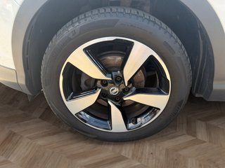 Nissan Qashqai 1.2 DIG-T N-Connecta AHK/Navi/Pano - foto 9