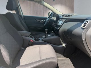 Nissan Qashqai 1.2 DIG-T N-Connecta AHK/Navi/Pano - foto 10