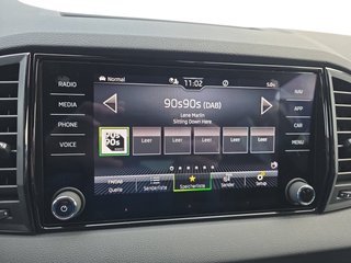 Skoda Karoq Sportline 1,5TSI DSG aAHK/Matrix/Kessy/Winterp.    ** - bilder 24