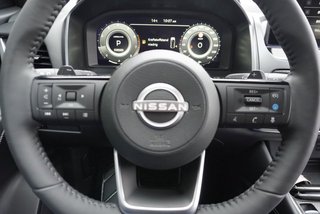 Nissan Qashqai 1,3 DIG-T Xtronic Navi/Head-Up/LED/el.Klappe  ** - bilder 16