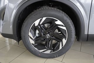 Nissan Qashqai 1,3 DIG-T Xtronic Navi/Head-Up/LED/el.Klappe  ** - bilder 31
