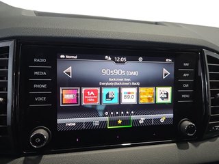 Skoda Karoq Sportline 1,5TSI DSG 4*J.Gar/Pano/aAHK/Matrix/Navi    ** - bilder 26