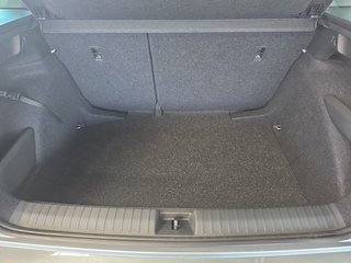 Skoda Kamiq Selection 1,0TSI 115PS Kessy/Kamera/Temp/2-Z.Klimaaut.  ** - foto 11