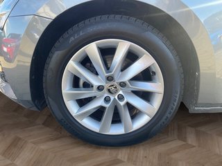 Skoda Superb Combi 1,5TSI DSG Navi/Kamera/el.Klappe/Kessy - bilder 9