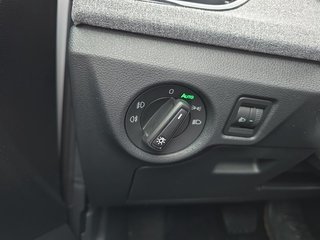 Skoda Kamiq Selection 1,5TSI DSG AHK/Kamera/LED/Kessy/Winterp.  ** - bilder 14