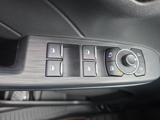 Ford Kuga ST-Line 2.5 Plug-in-Hybrid Keyless/Winterp/LED/Navi   ** - bilder 17