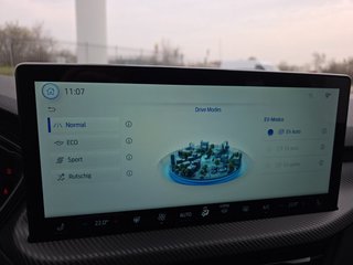 Ford Kuga ST-Line 2.5 Plug-in-Hybrid Keyless/Winterp/LED/Navi   ** - bilder 26