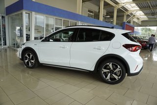 Ford Focus Active X 1.0 155PS aAHK/LED/Navi/Kamera/Winterp. - foto 1