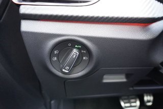 Skoda Kamiq Monte Carlo 1,5TSI DSG 4*J.Gar/18*Alu/el.Klappe  ** - foto 19