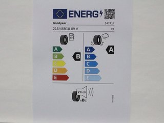 Skoda Kamiq Monte Carlo 1,5TSI DSG 4*J.Gar/18*Alu/el.Klappe  ** - foto 25