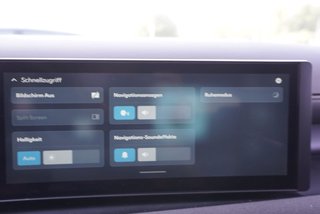 Hyundai TUCSON 1.6 T-GDI DCT Navi/Matrix/Keyless/el.Klappe  ** - bilder 44