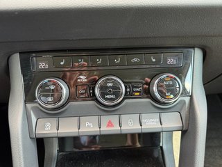 Skoda Karoq 2.0TDI Style 4x4 DSG AHK/LED/Navi - foto 18
