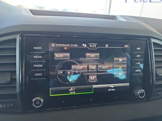 Skoda Karoq 2,0TDI DSG 4x4 Navi/LED/Kamera/ACC/Winterp.  ** - bilder 40