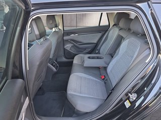 Skoda Superb Combi 2,0TDI DSG Navi/DCC/ACC/Kamera/Sitzhz.  ** - bilder 8