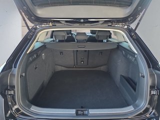 Skoda Superb Combi 2,0TDI DSG Navi/DCC/ACC/Kamera/Sitzhz.  ** - bilder 11