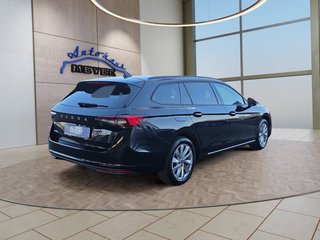 Skoda Superb Combi 2,0TDI DSG Navi/DCC/ACC/Kamera/Sitzhz.  ** - bilder 5