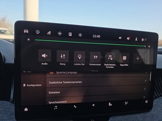 Skoda Superb Combi 2,0TDI DSG Navi/DCC/ACC/Kamera/Sitzhz.  ** - bilder 42