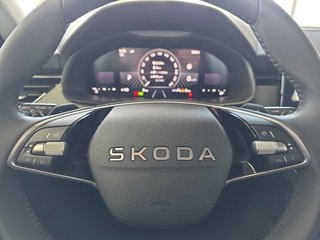 Skoda Kamiq Selection 1,5TSI DSG AHK/ACC/Kamera/Kessy/Winterp.  ** - foto 18