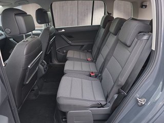 Volkswagen Touran 1,5TSI DSG 7-Sitzer/Easy Open/Kamera  ** - bilder 8