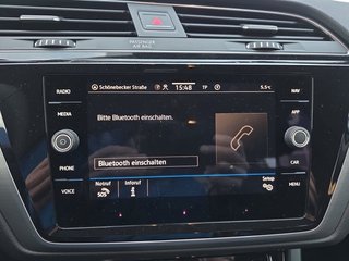 Volkswagen Touran 1,5TSI DSG 7-Sitzer/Easy Open/Kamera  ** - bilder 24