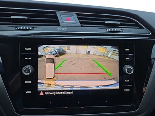 Volkswagen Touran 1,5TSI DSG 7-Sitzer/Easy Open/Kamera  ** - bilder 41