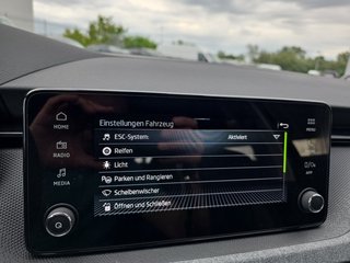 Skoda Kamiq Selection 1,0TSI DSG Kessy/Kamera/Temp/2-Z.Klimaaut.  ** - foto 38