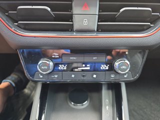 Skoda Kamiq Monte Carlo 1,5TSI DSG 4*J.Gar/AHK/18*Alu/el.Klappe  ** - bilder 13