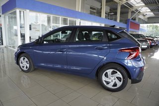 Hyundai i20 1,2 79PS Navi/Winterp/Kamera/Temp/Pdc  ** - bilder 1