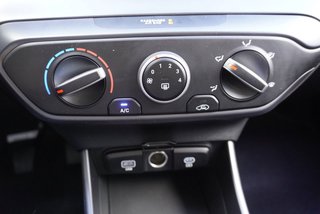 Hyundai i20 1,2 79PS Navi/Winterp/Kamera/Temp/Pdc  ** - bilder 16