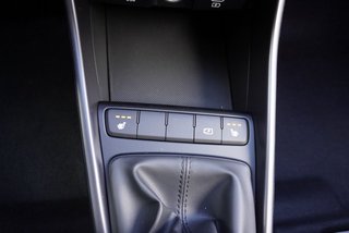 Hyundai i20 1,2 79PS Navi/Winterp/Kamera/Temp/Pdc  ** - bilder 20