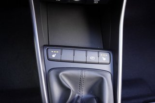 Hyundai i20 1,2 79PS Navi/Winterp/Kamera/Temp/Pdc  ** - foto 19