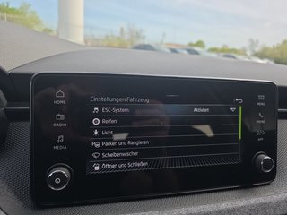Skoda Kamiq Selection 1,5TSI DSG AHK/Kamera/LED/Kessy/Winterp.  ** - bilder 39