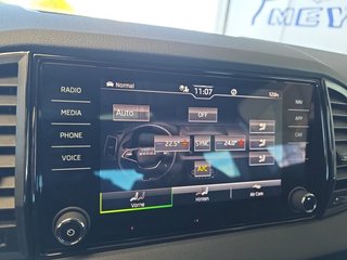 Skoda Karoq Sportline 2,0TDI DSG 4x4 Pano/4*J.Gar/aAHK/Navi    ** - bilder 45