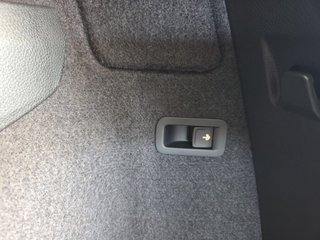 Skoda Karoq 1,5TSI DSG 4*J.Gar/aAHK/Kamera/Kessy/Winterp.  ** - bilder 13