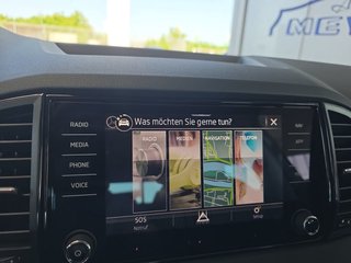 Skoda Karoq 1,5TSI DSG 4*J.Gar/aAHK/Kamera/Kessy/Winterp.  ** - bilder 25