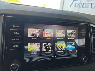 Skoda Karoq 1,5TSI DSG 4*J.Gar/aAHK/Kamera/Kessy/Winterp.  ** - bilder 34