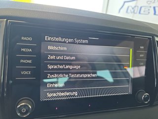 Skoda Karoq 1,5TSI DSG 4*J.Gar/aAHK/Kamera/Kessy/Winterp.  ** - bilder 40
