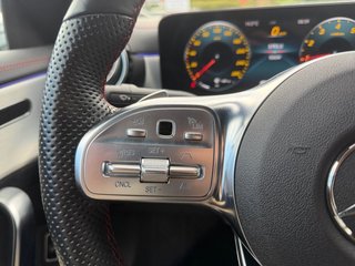 Mercedes-Benz AMG CLA 35 4Matic  AHK/LED/Navi - foto 28