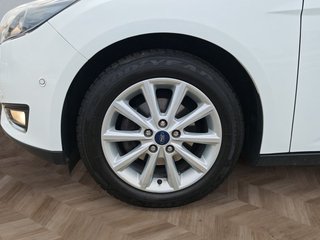 Ford Focus 1.0 EcoBoost Titanium Navi/ACC/el.AHK/Winterp. - foto 9