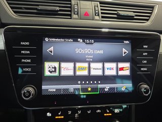 Skoda Superb Combi 1,5TSI DSG Navi/Kamera/el.Klappe/Kessy         ** - bilder 21