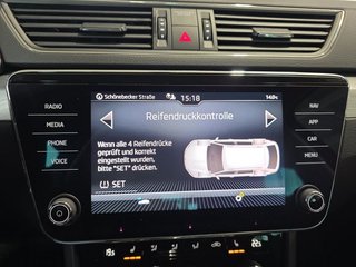 Skoda Superb Combi 1,5TSI DSG Navi/Kamera/el.Klappe/Kessy         ** - bilder 27