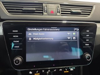 Skoda Superb Combi 1,5TSI DSG Navi/Kamera/el.Klappe/Kessy         ** - bilder 36