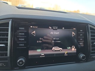 Skoda Karoq Sportline 1,5TSI DSG 4*J.Gar/Pano/aAHK/Matrix/Navi    ** - bilder 31