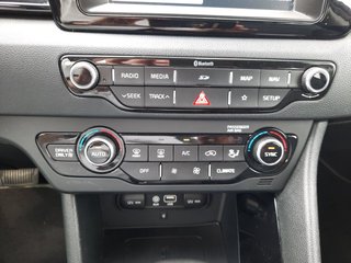 Kia Niro 1.6 Hybrid Vision T-Leder Navi Xenon WP Kamera - bilder 19