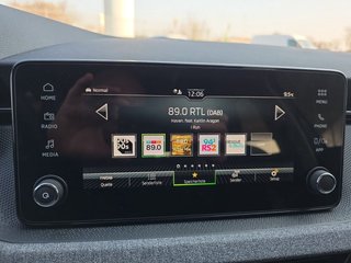 Skoda Kamiq Selection 1,5TSI DSG AHK/Kamera/LED/Kessy/Winterp.  ** - foto 23