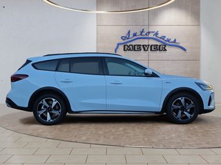 Ford Focus Active X 1,0 155PS aAHK/Navi/Kamera/Winterp.   ** - bilder 1