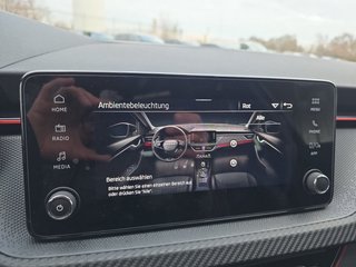 Skoda Kamiq Monte Carlo 1,5TSI DSG 4*J.Gar/AHK/18*Alu/el.Klappe - bilder 44