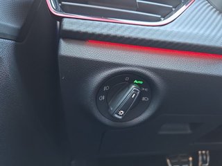 Skoda Kamiq Monte Carlo 1,5TSI DSG 4*J.Gar/18*Alu/el.Klappe  ** - foto 20